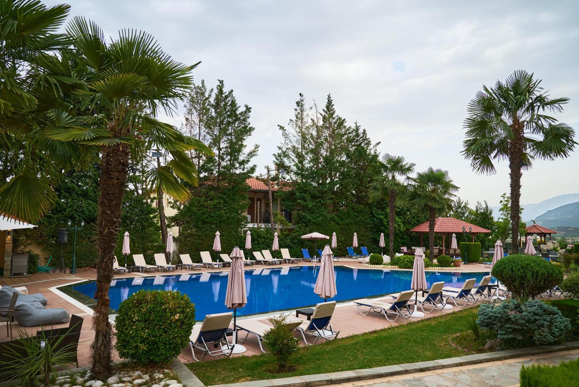 Famissi Suites 1 Kalambaka Bagian luar foto