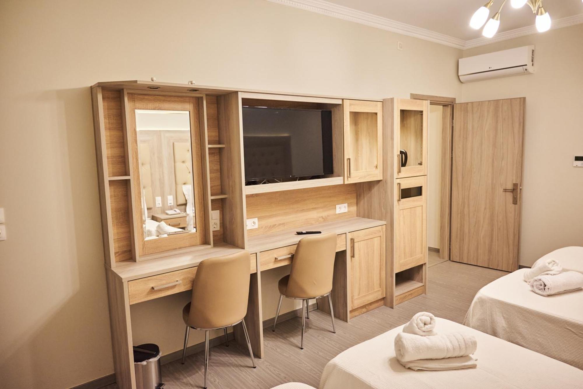 Famissi Suites 1 Kalambaka Bagian luar foto