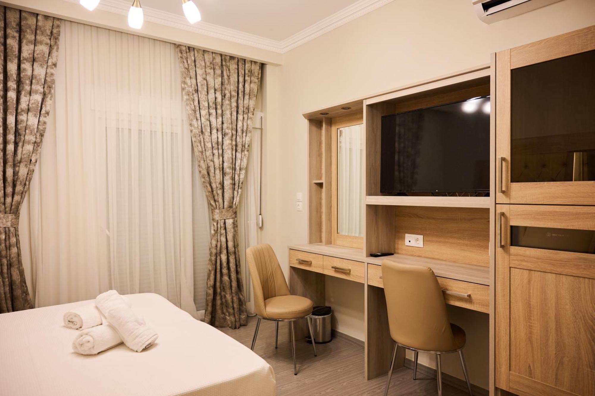 Famissi Suites 1 Kalambaka Bagian luar foto
