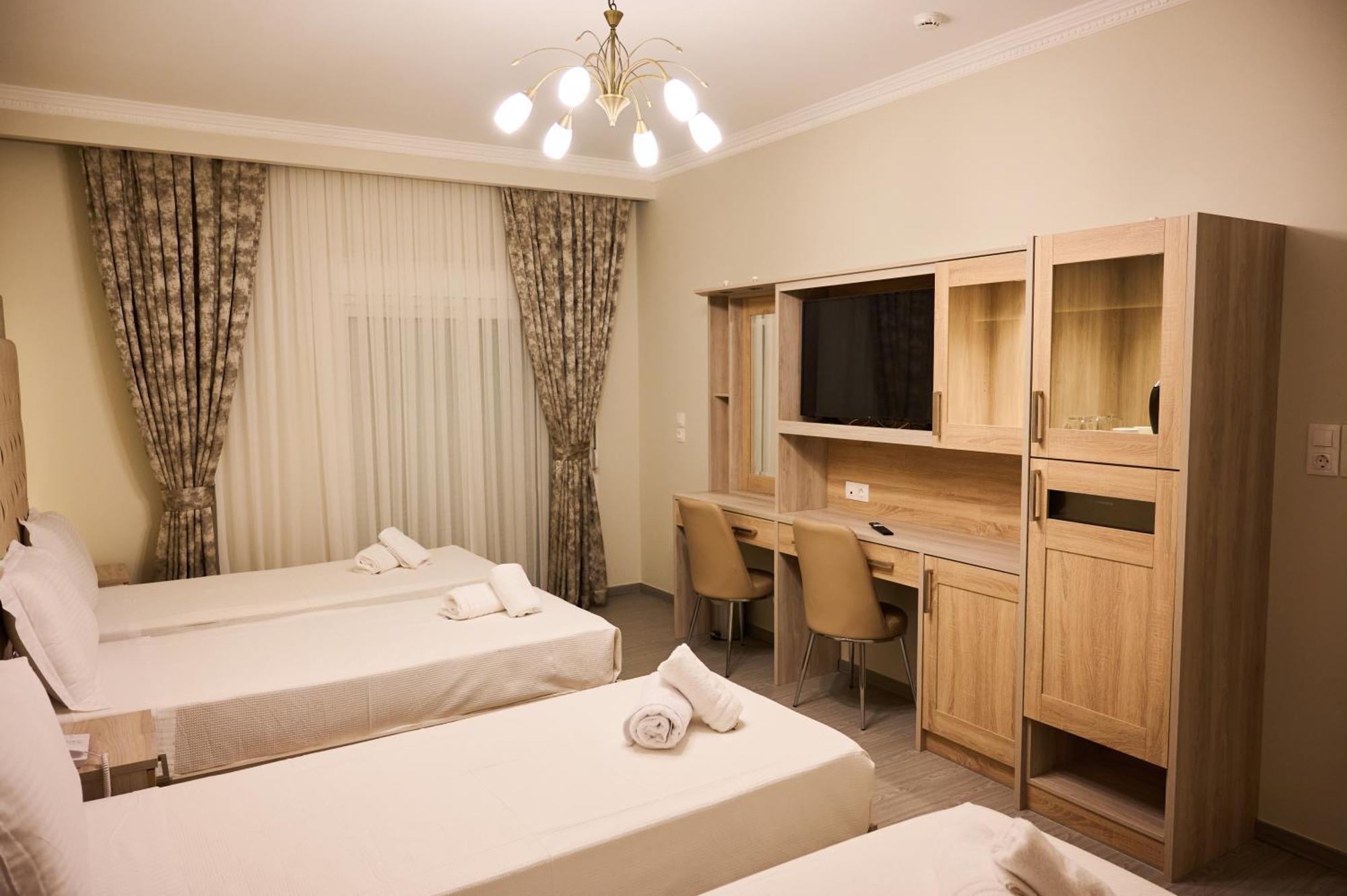 Famissi Suites 1 Kalambaka Bagian luar foto