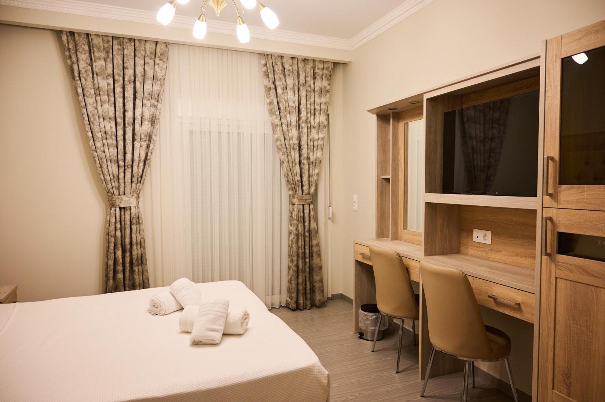 Famissi Suites 1 Kalambaka Bagian luar foto
